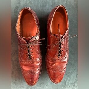Allen Edmonds Burgundy Leather wingtip dress shoes